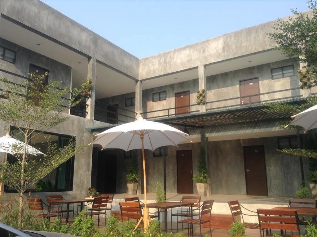 Come Moon Loft Hotel プレー エクステリア 写真