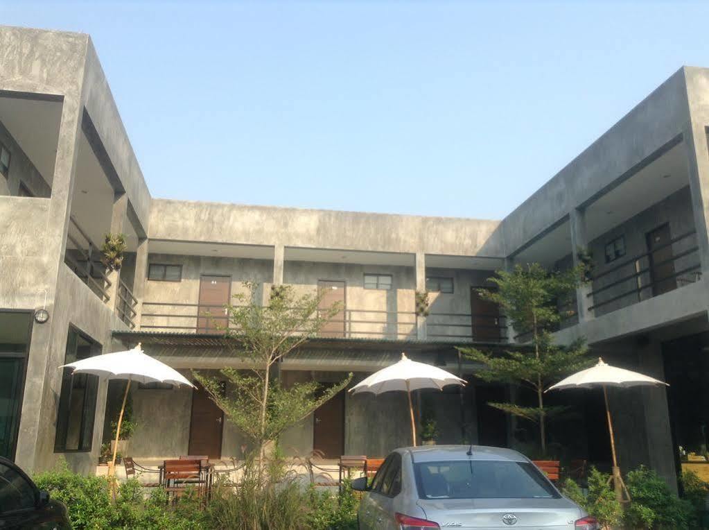 Come Moon Loft Hotel プレー エクステリア 写真